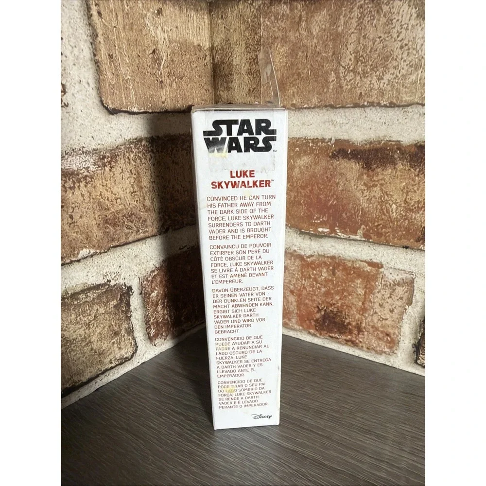 NEW Hasbro Star Wars Luke Skywalker Collectible Action Figure Sci-Fi